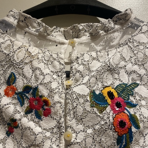 Super cute sleeveless top by Maeve. Size 10 - Picture 7 of 9